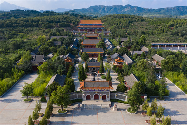 企業(yè)計(jì)劃年年空轉(zhuǎn)？煙臺年度經(jīng)營咨詢?nèi)绾巫屇繕?biāo)從模糊變可落地？