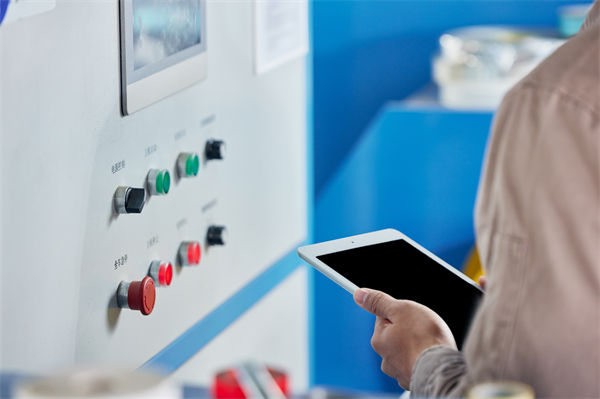 員工抵觸流程變革，數(shù)字化管理轉(zhuǎn)型如何真正落地？