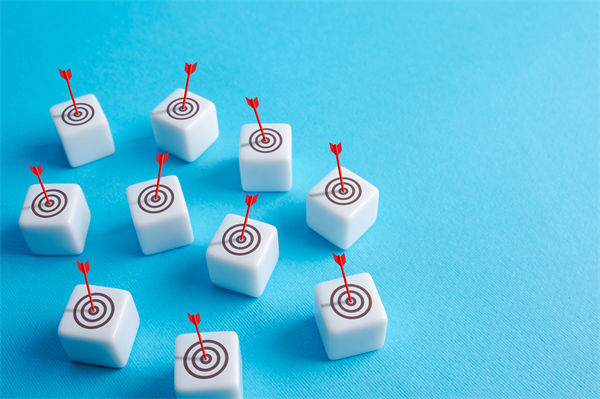 白酒遇冷，集體“降度”，關(guān)聯(lián)企業(yè)有何營(yíng)銷啟示？