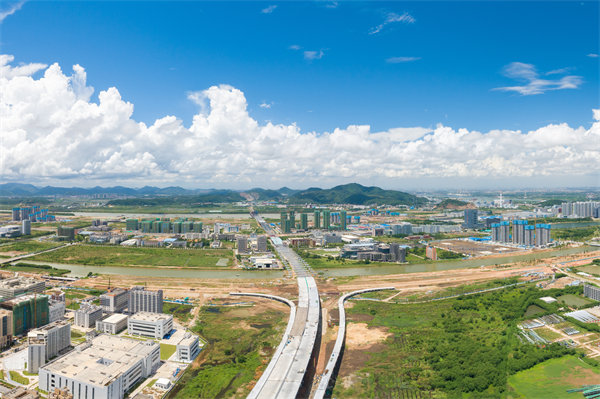 企業(yè)轉(zhuǎn)型卡在瓶頸期難突破，中山管理咨詢?nèi)绾沃髽I(yè)找到新路徑？