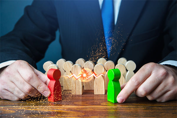 各部門搶預(yù)算藏私心，內(nèi)耗大于效益，如何整頓呢？