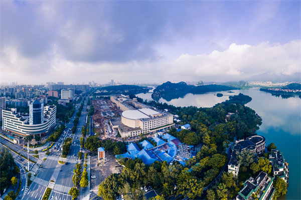 企業(yè)陷戰(zhàn)略迷茫難尋增長路，肇慶戰(zhàn)略咨詢公司能指明方向嗎？